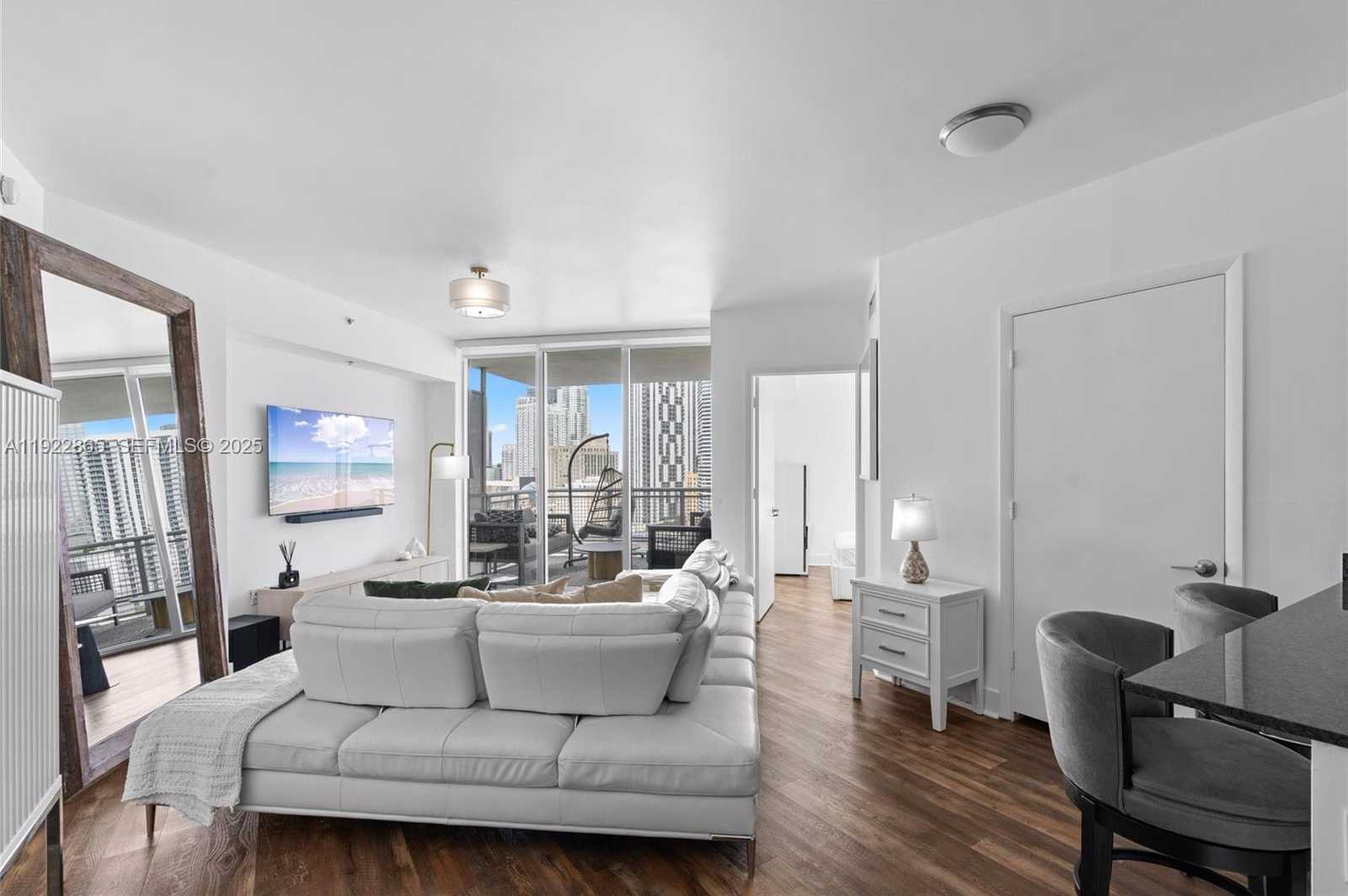 Small Image of 350 SOUTH MIAMI AVE #1803, Miami Number 11