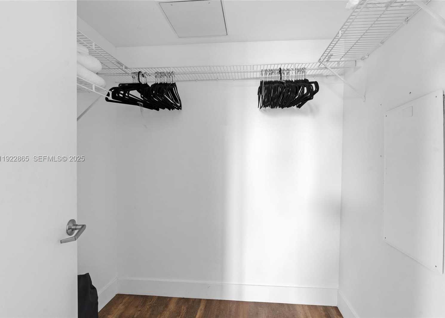 Small Image of 350 SOUTH MIAMI AVE #1803, Miami Number 24