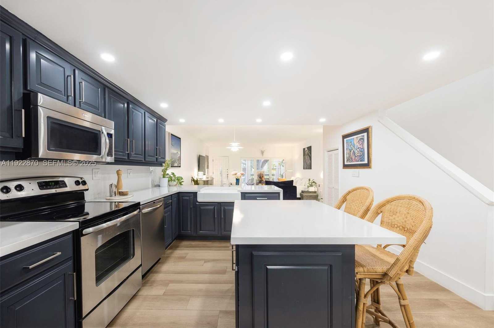 Small Image of 2600 CARDENA ST #4, Coral Gables Number 10