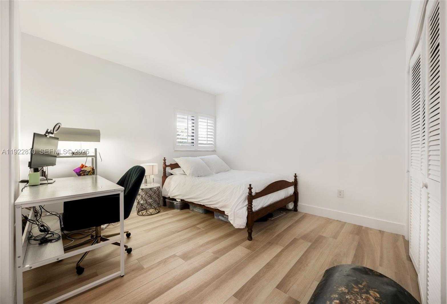 Small Image of 2600 CARDENA ST #4, Coral Gables Number 17