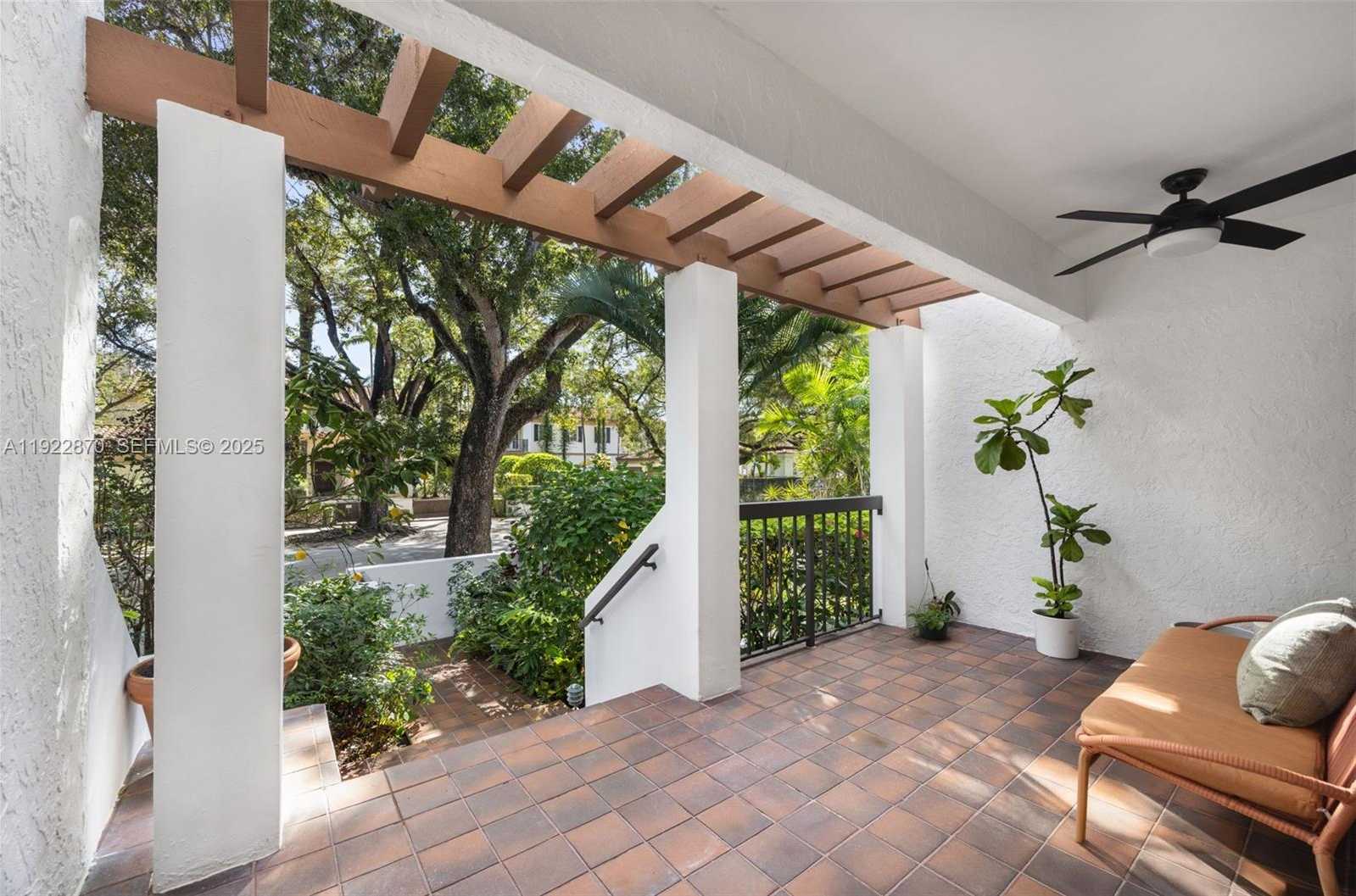 Small Image of 2600 CARDENA ST #4, Coral Gables Number 2