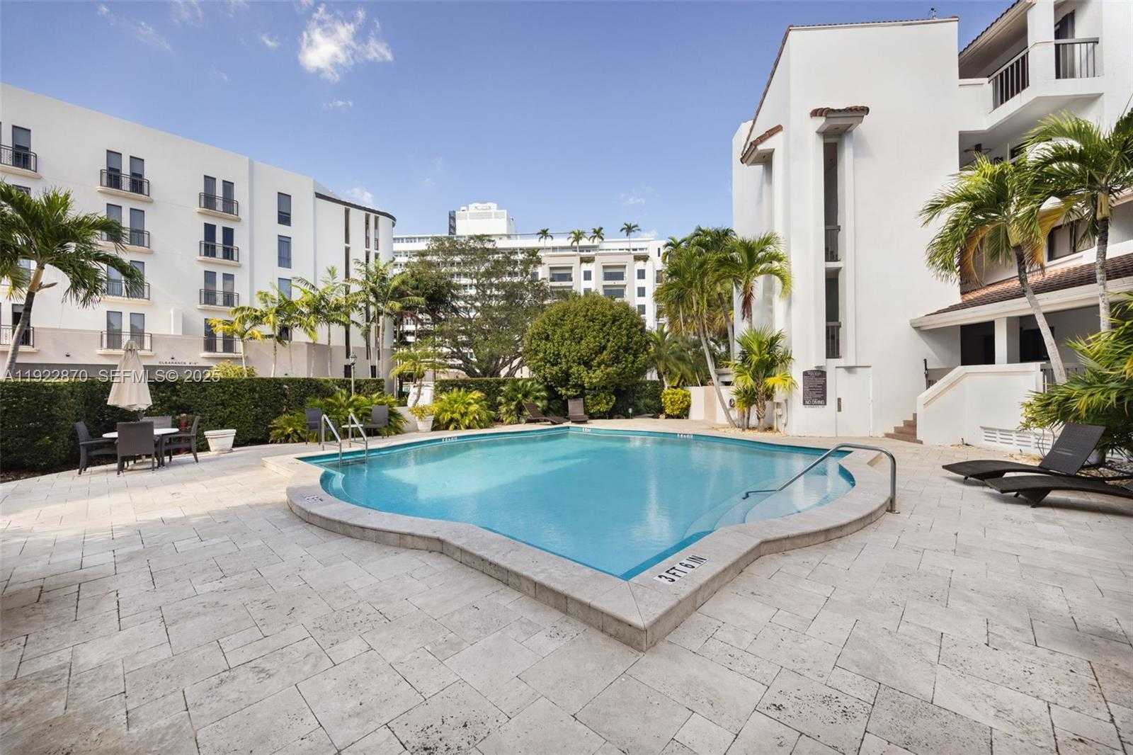 Small Image of 2600 CARDENA ST #4, Coral Gables Number 20