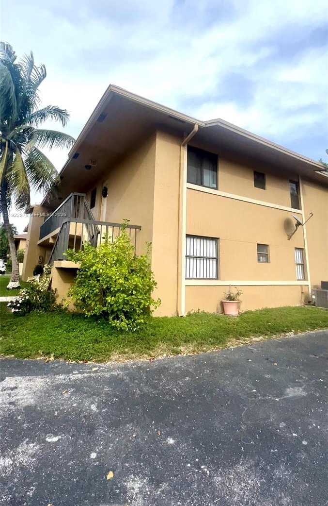 Small Image of 6715 WEST 26TH DR #203-6, Hialeah Number 12