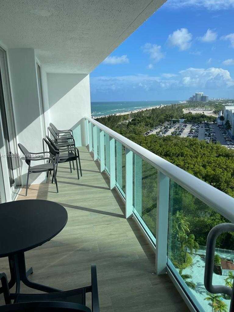 Small Image of 100 BAYVIEW DR #1521, Sunny Isles Beach Number 22