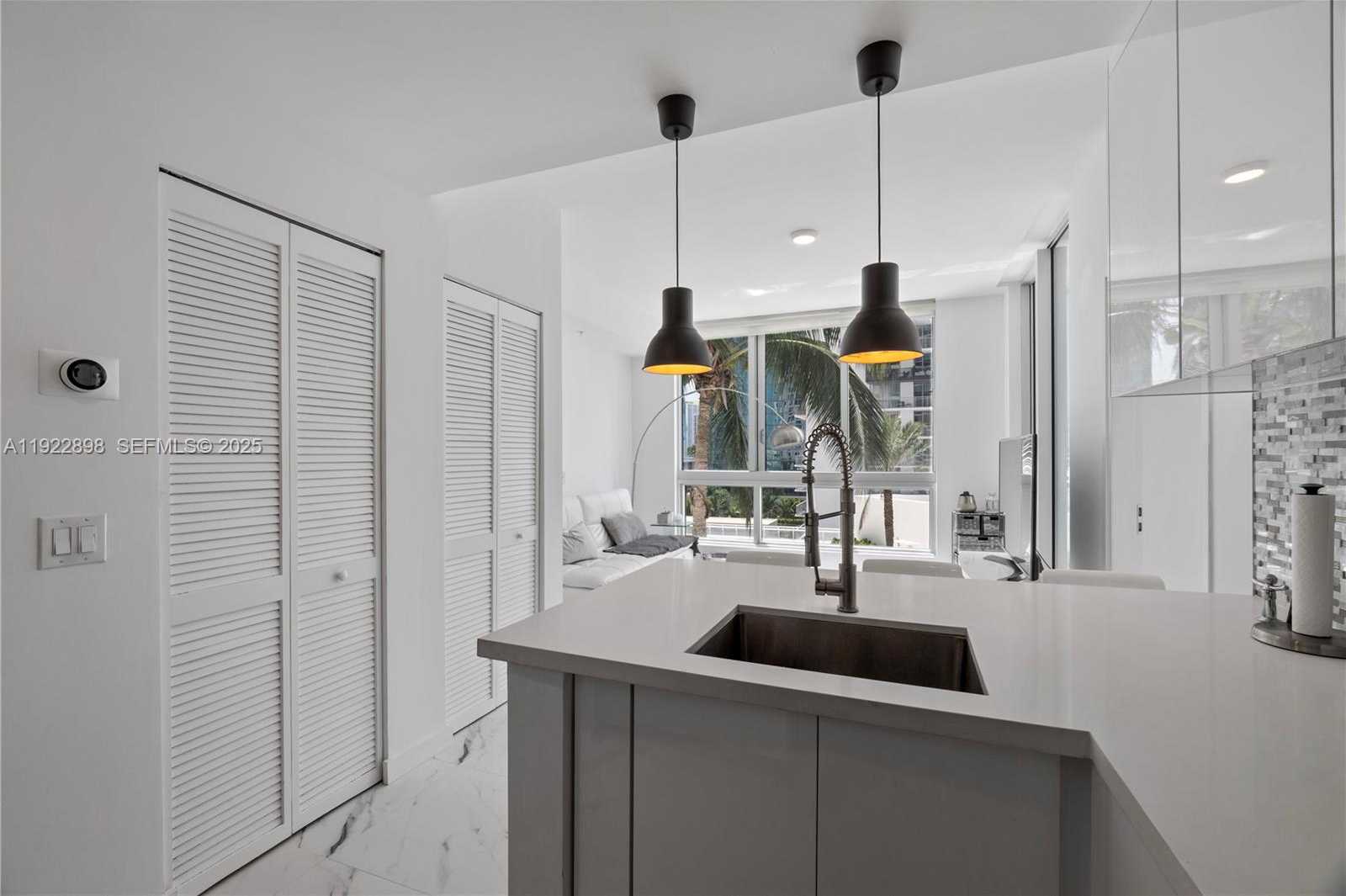 Small Image of 300 SOUTH BISCAYNE BLVD #T-1411, Miami Number 1