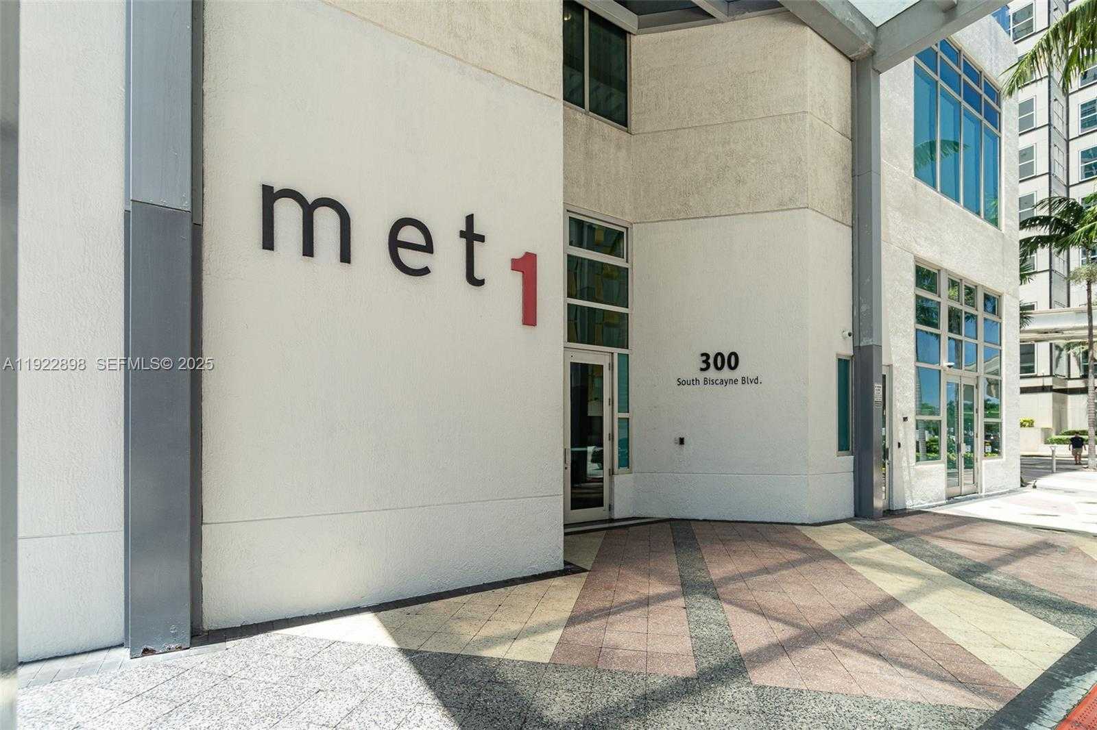 Small Image of 300 SOUTH BISCAYNE BLVD #T-1411, Miami Number 5