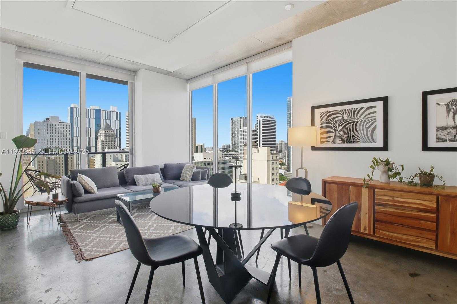 Small Image of 151 SOUTH EAST 1ST ST #1810, Miami Number 5