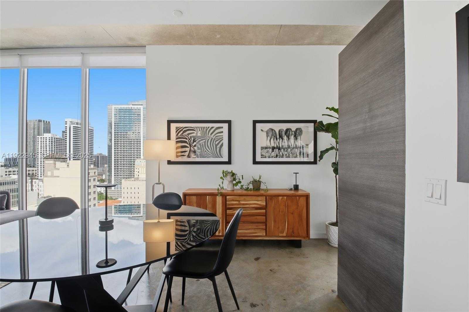 Small Image of 151 SOUTH EAST 1ST ST #1810, Miami Number 7