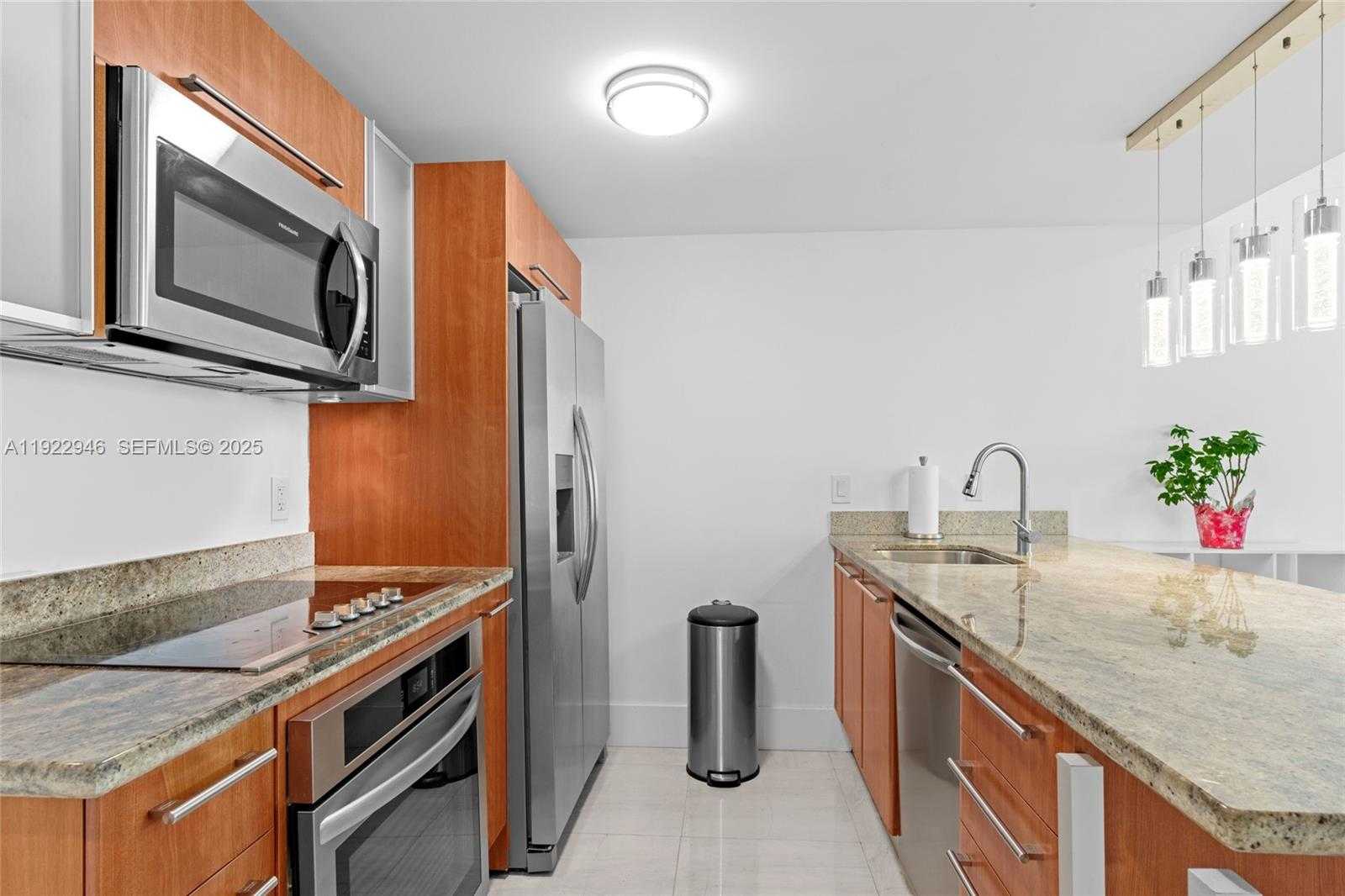 Small Image of 185 SOUTH WEST 7TH ST #3314, Miami Number 10