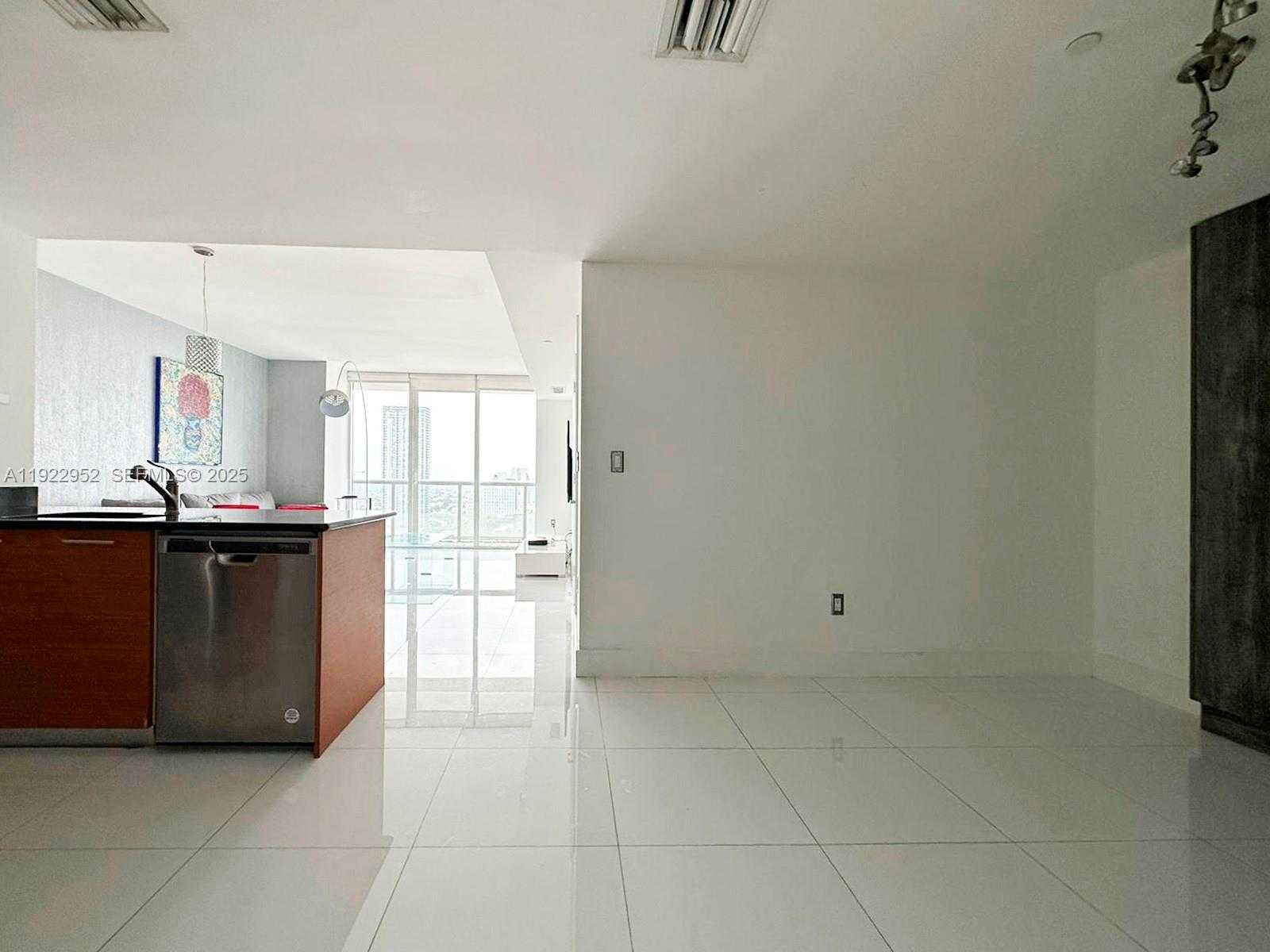 Small Image of 50 BISCAYNE BLVD #3107, Miami Number 5