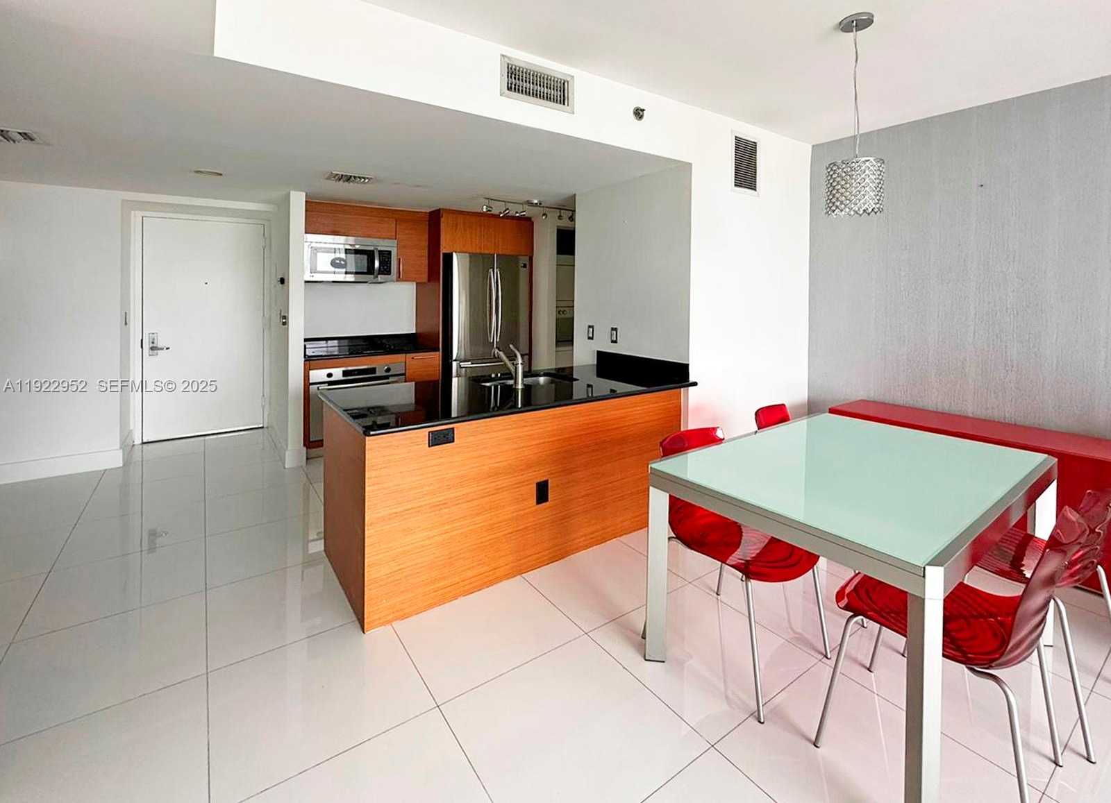 Small Image of 50 BISCAYNE BLVD #3107, Miami Number 8