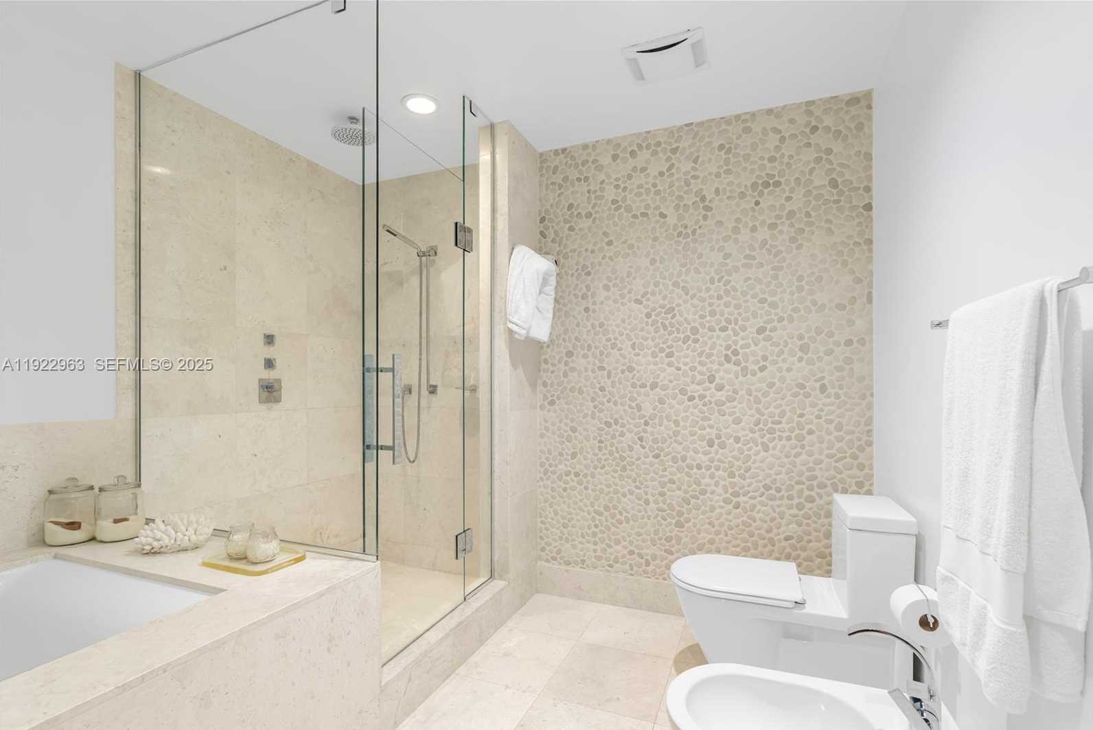 Small Image of 17121 COLLINS AVE #903, Sunny Isles Beach Number 17