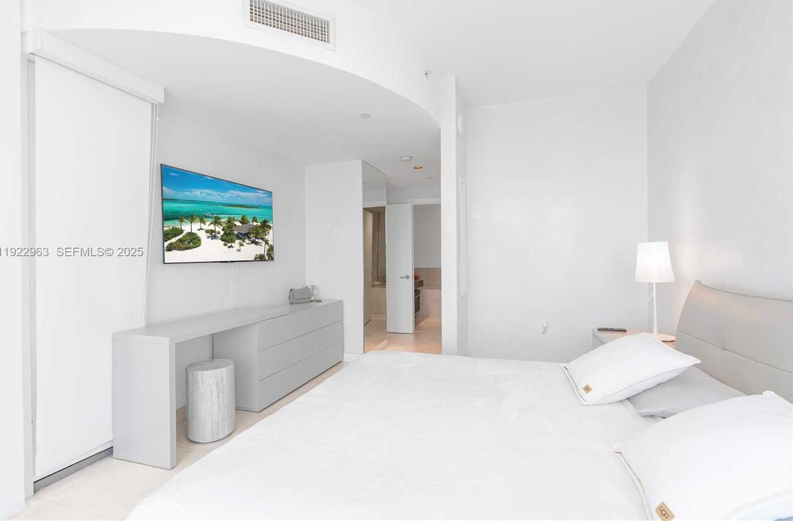 Small Image of 17121 COLLINS AVE #903, Sunny Isles Beach Number 6