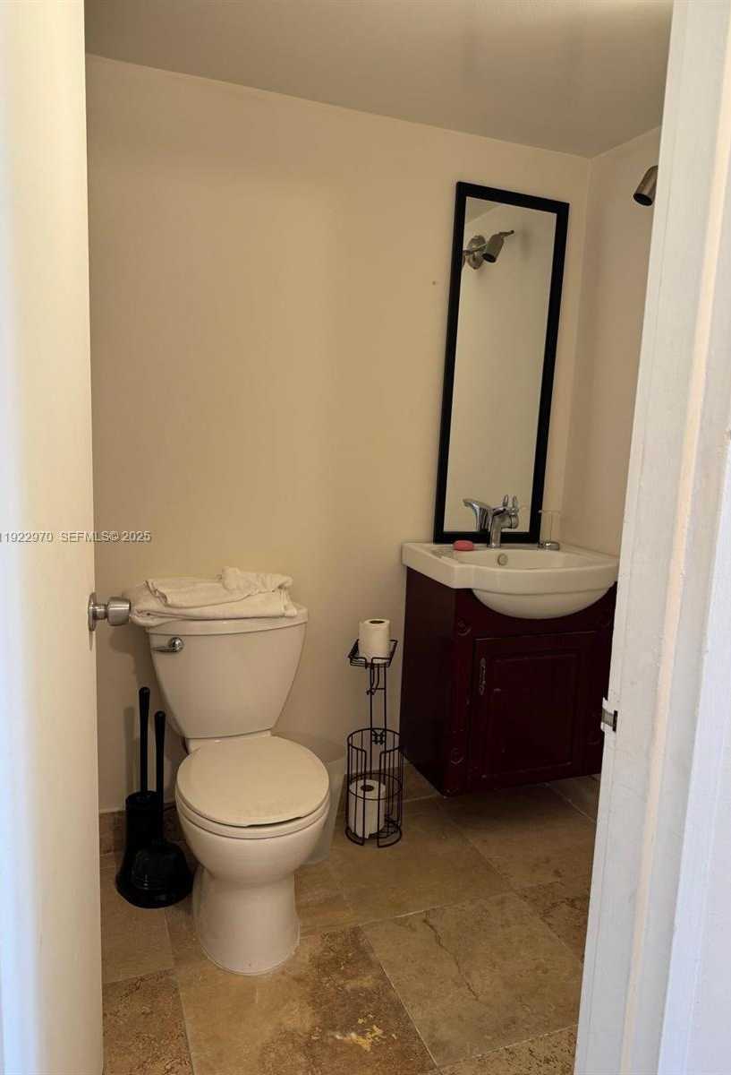 Small Image of 900 BAY DR #615, Miami Beach Number 7
