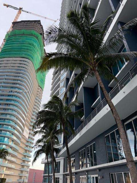 Small Image of 60 SOUTH WEST 13TH ST #3620, Miami Number 17