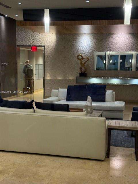 Small Image of 60 SOUTH WEST 13TH ST #3620, Miami Number 27