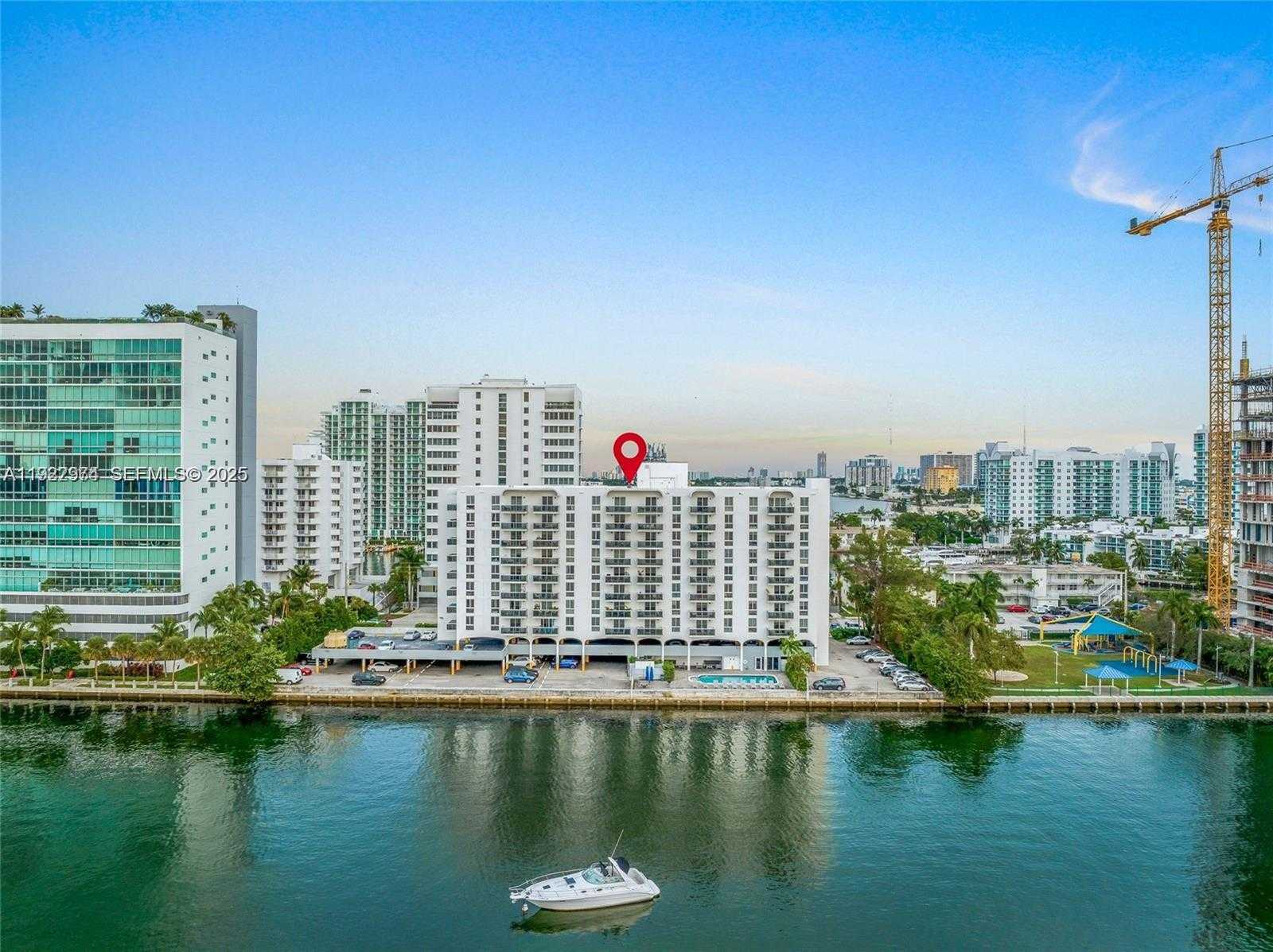 Small Image of 7928 WEST DR #602, North Bay Village Number 41