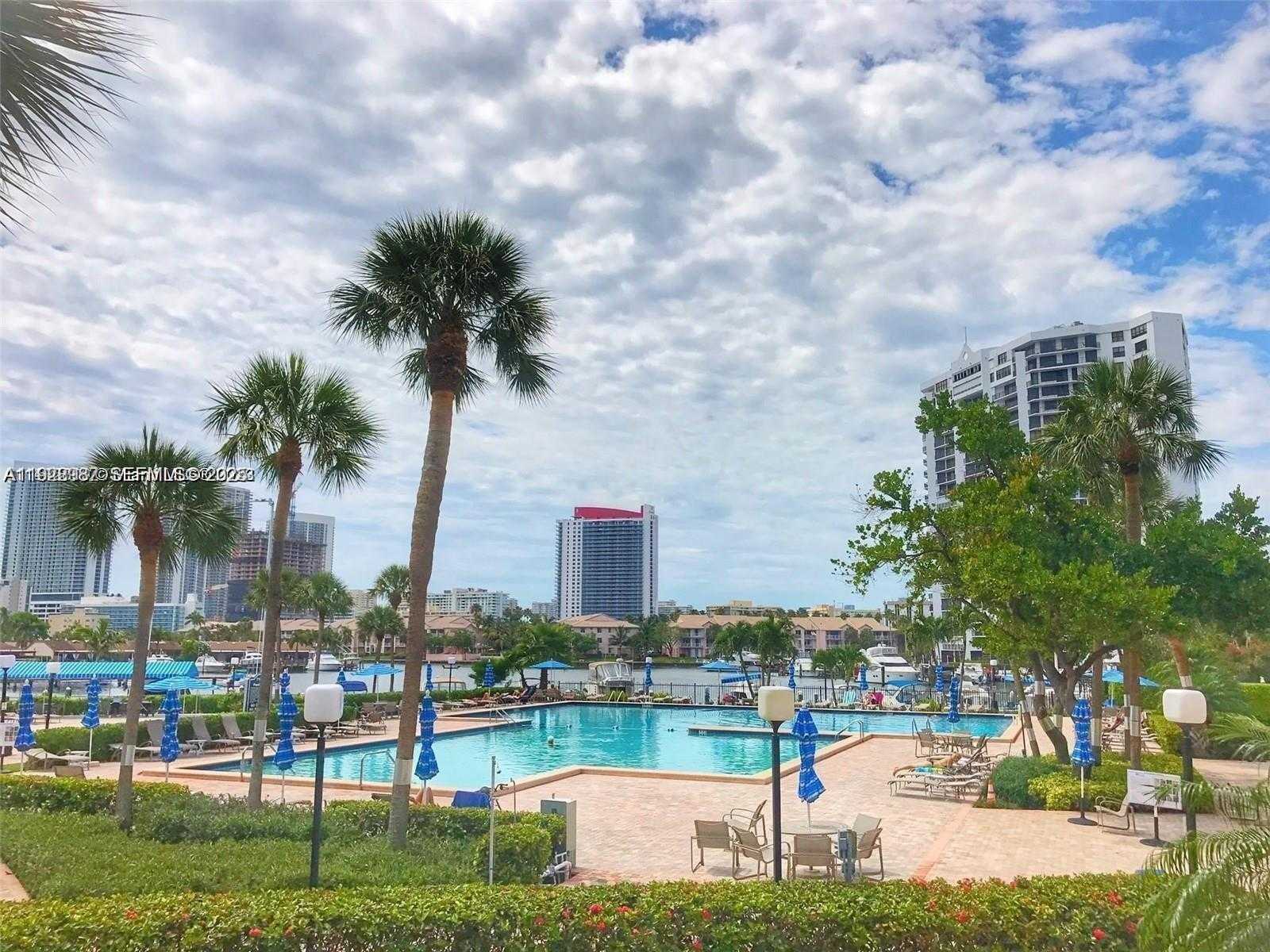 Imagen de Pequeño Objeto