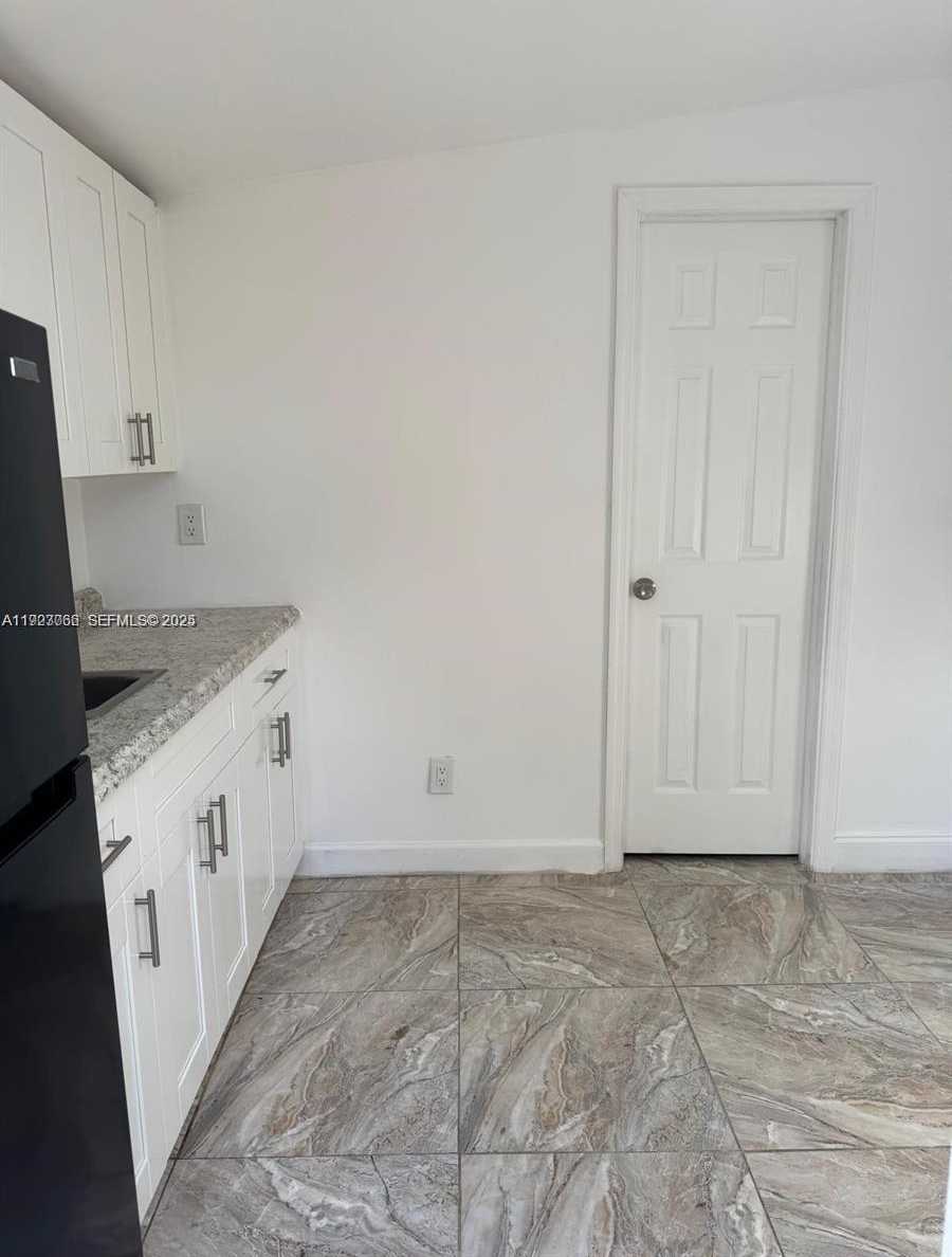 Small Image of 16920 NORTH WEST 40TH AVE #D, Miami Gardens Number 5