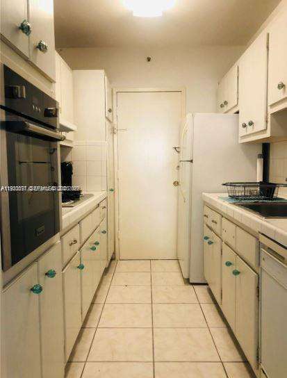 Small Image of 100 LINCOLN RD #541, Miami Beach Number 3