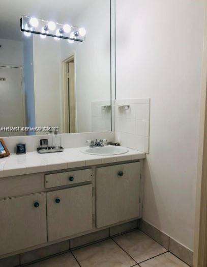 Small Image of 100 LINCOLN RD #541, Miami Beach Number 7