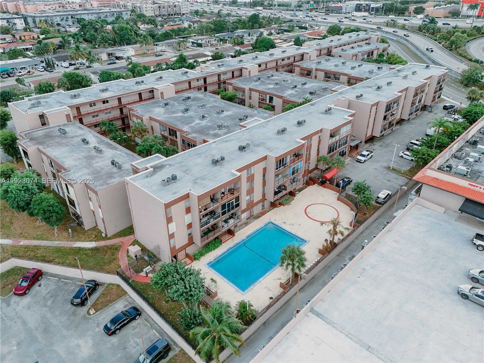 Small Image of 1900 WEST 68TH ST #C203, Hialeah Number 27