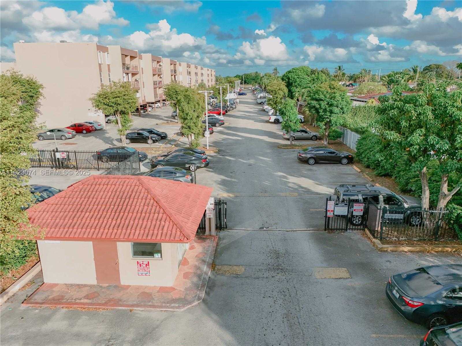 Small Image of 1900 WEST 68TH ST #C203, Hialeah Number 34