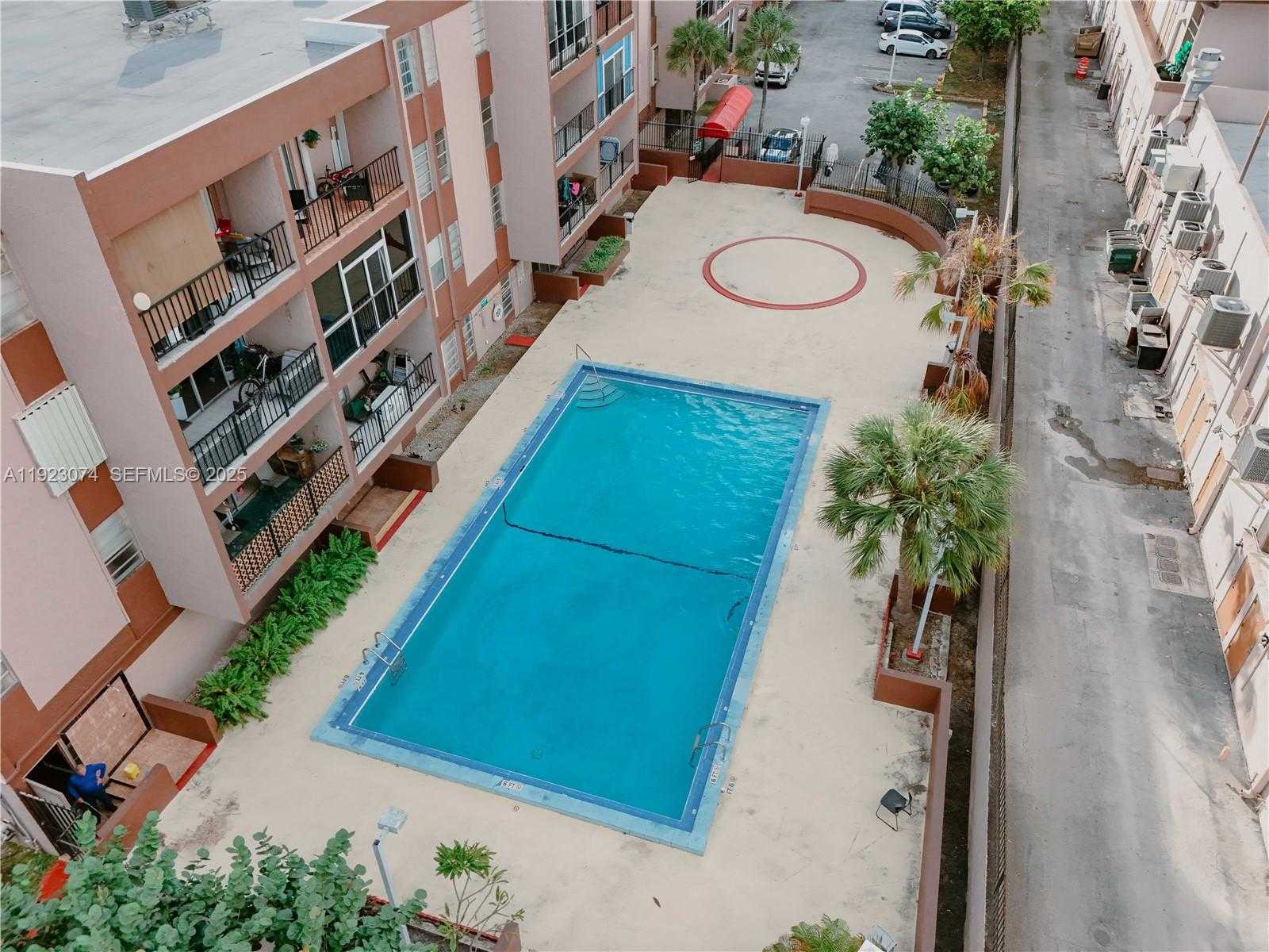 Small Image of 1900 WEST 68TH ST #C203, Hialeah Number 35