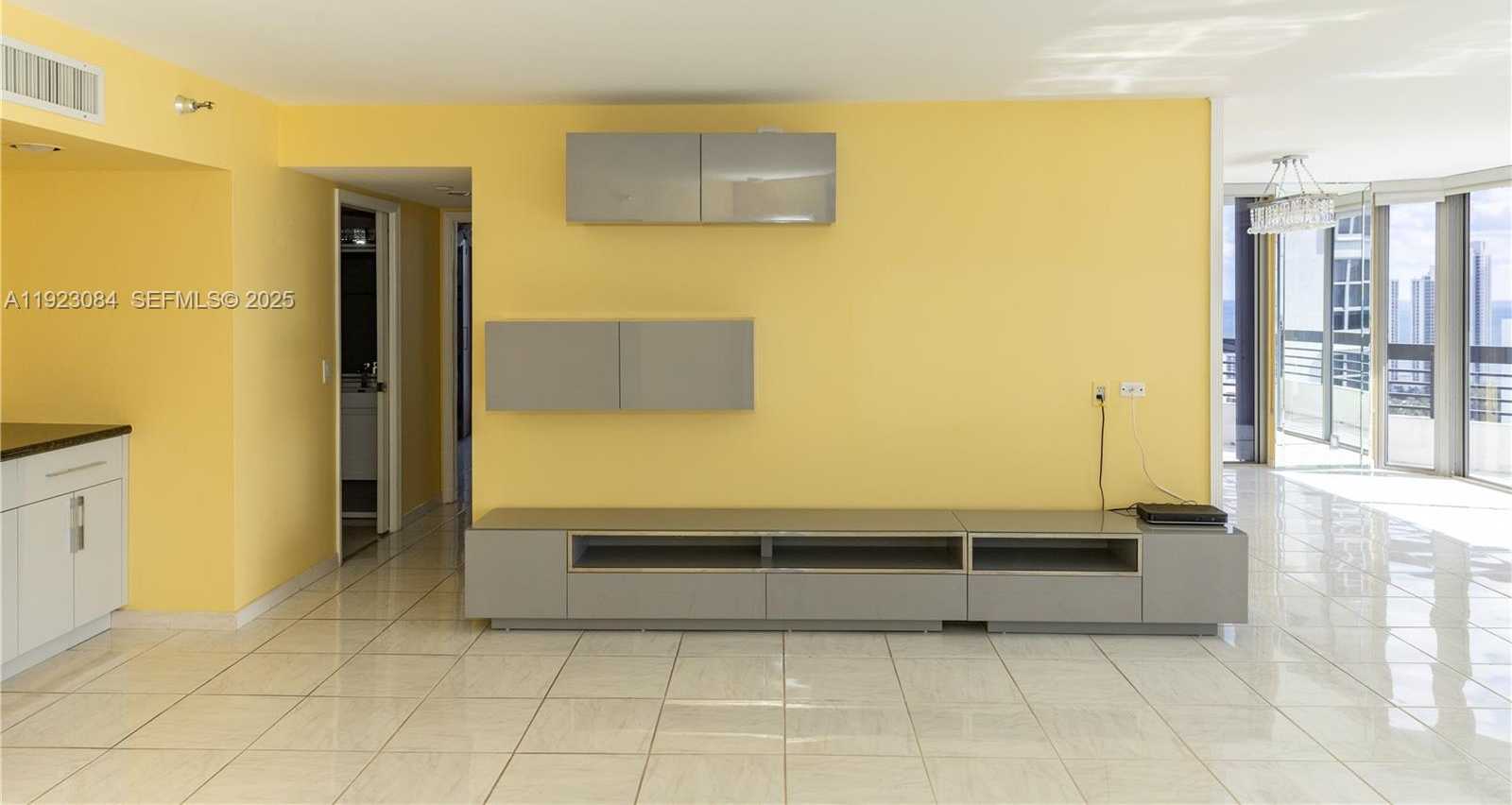 Small Image of 3500 MYSTIC POINTE DR #3506, Aventura Number 10