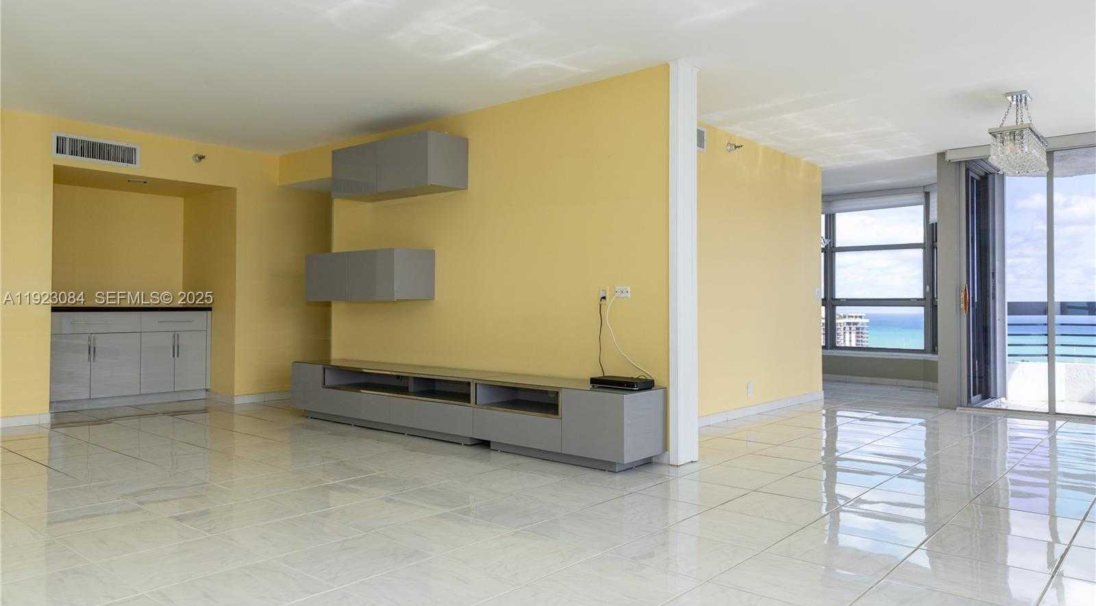 Small Image of 3500 MYSTIC POINTE DR #3506, Aventura Number 12