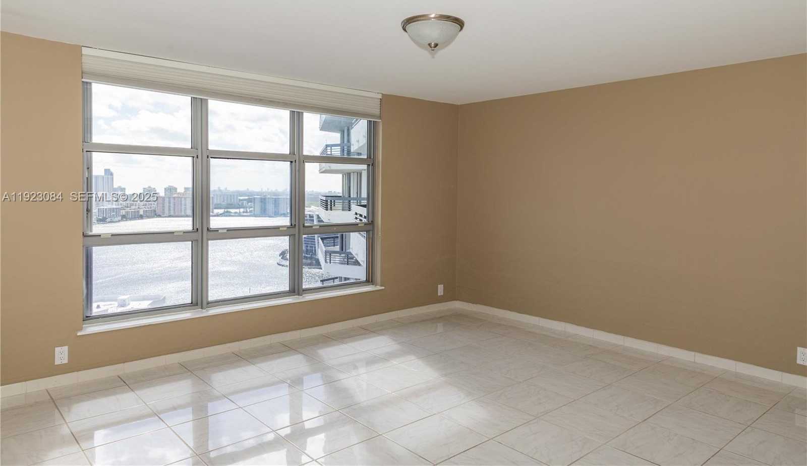 Small Image of 3500 MYSTIC POINTE DR #3506, Aventura Number 31