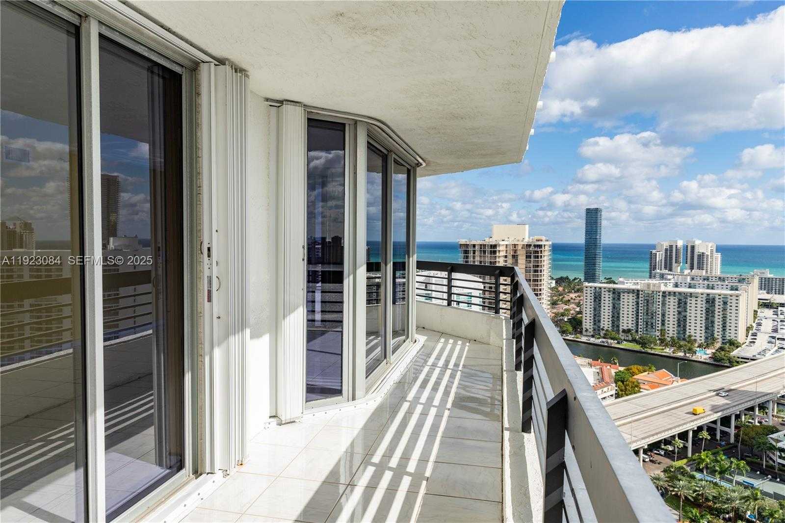 Small Image of 3500 MYSTIC POINTE DR #3506, Aventura Number 47