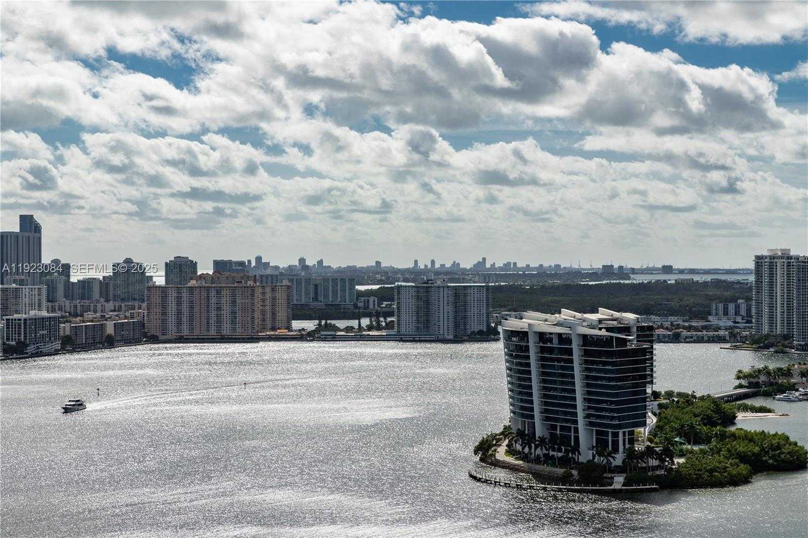 Small Image of 3500 MYSTIC POINTE DR #3506, Aventura Number 51