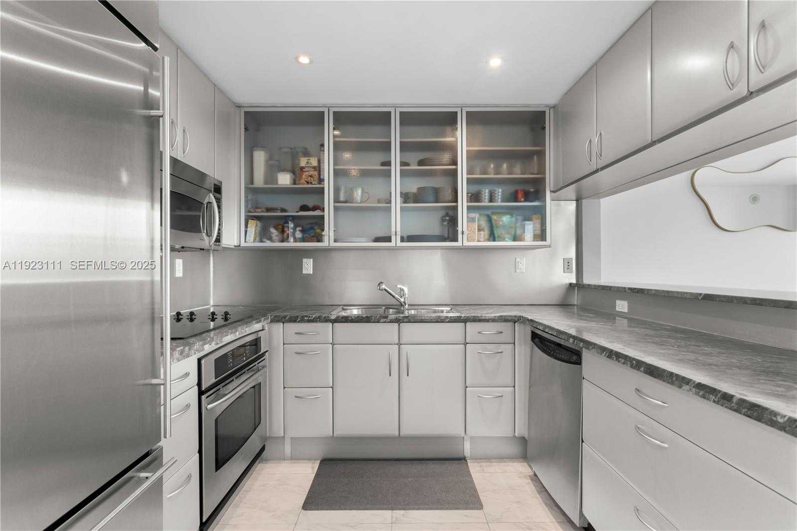 Imagen de Pequeño Objeto