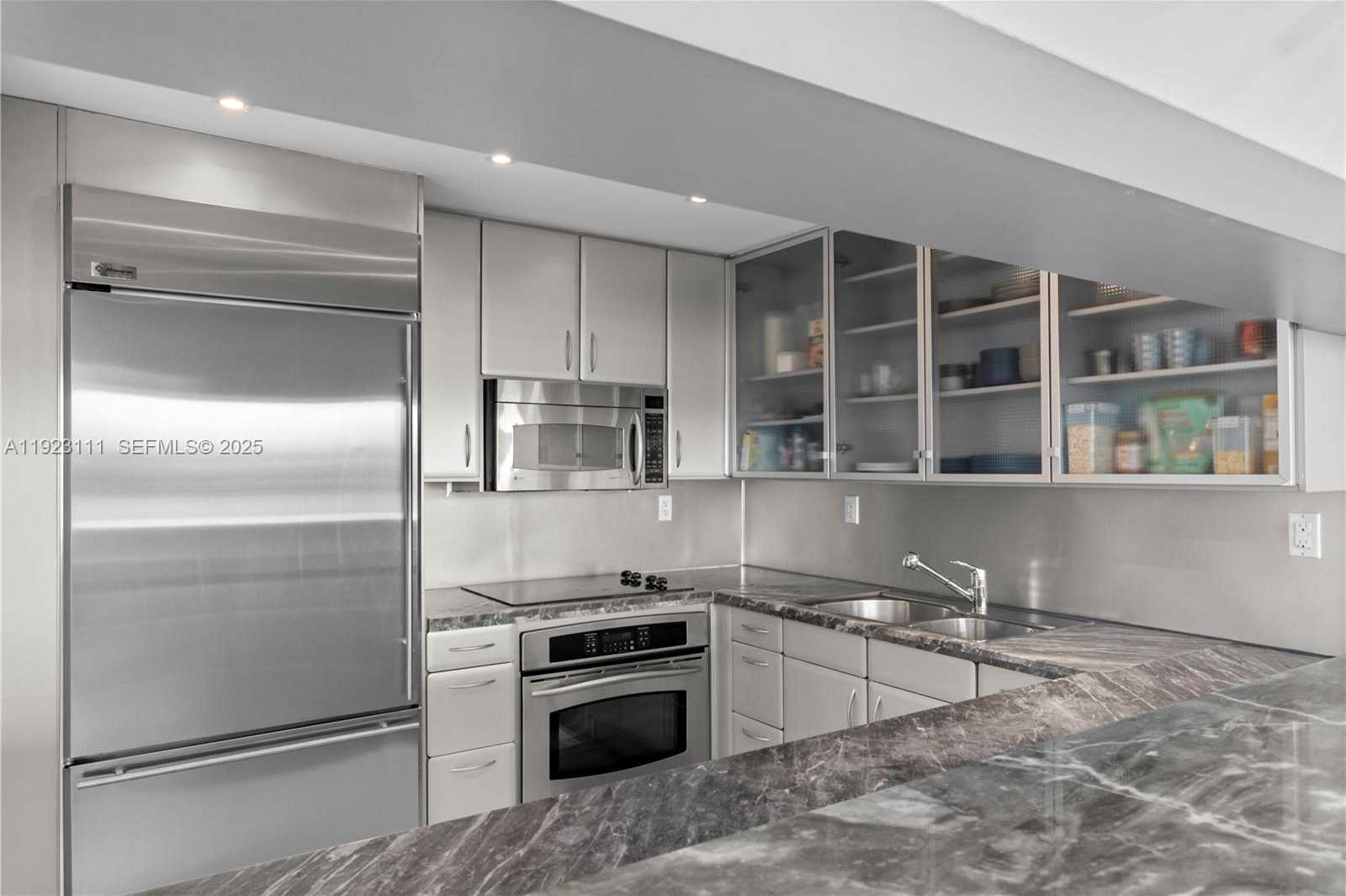 Imagen de Pequeño Objeto