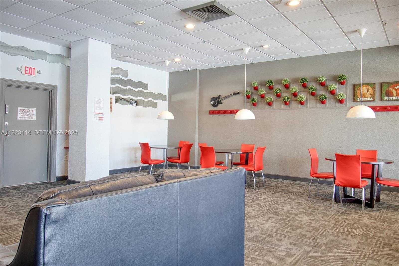 Small Image of 400 KINGS POINT DR #322, Sunny Isles Beach Number 10