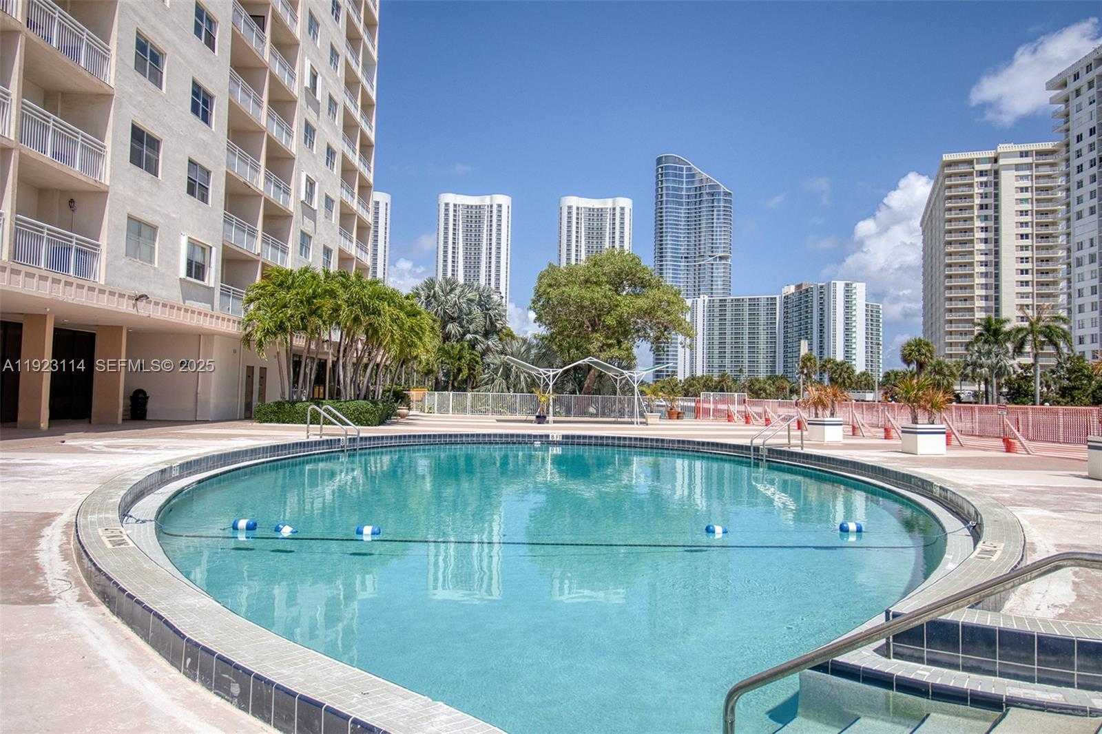 Small Image of 400 KINGS POINT DR #322, Sunny Isles Beach Number 13