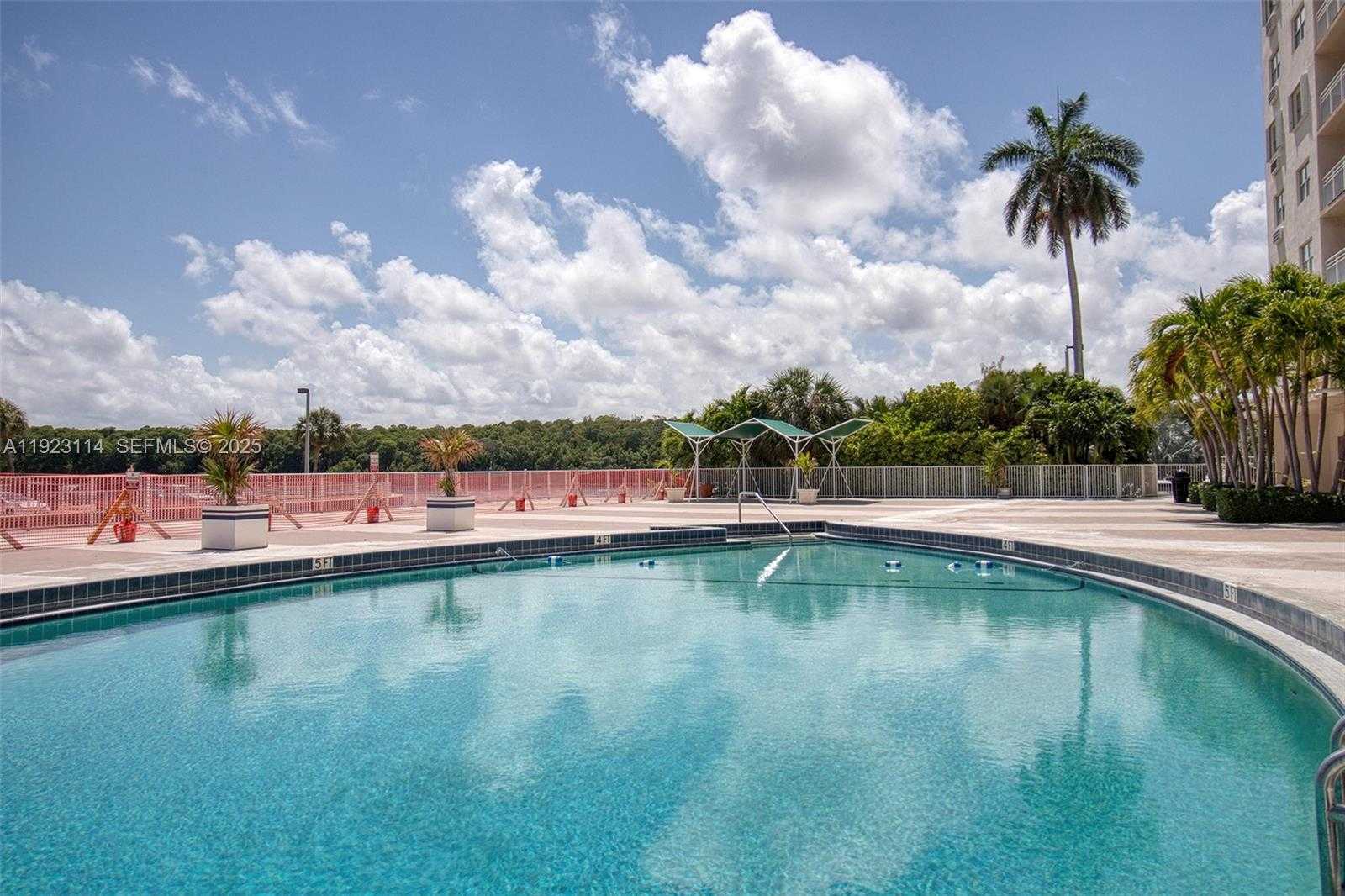 Small Image of 400 KINGS POINT DR #322, Sunny Isles Beach Number 14