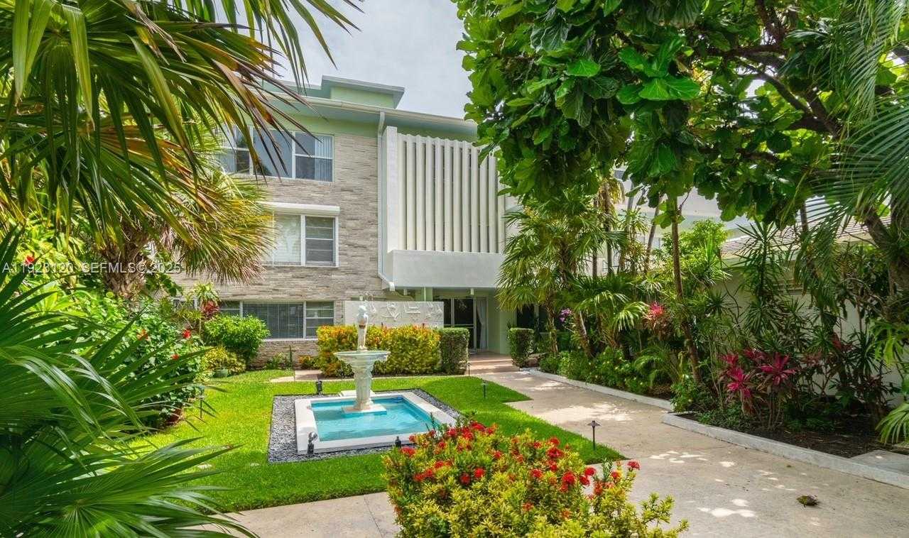 Small Image of 286 BAL BAY DR #3C, Bal Harbour Number 17