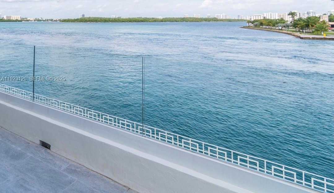 Small Image of 286 BAL BAY DR #3C, Bal Harbour Number 5