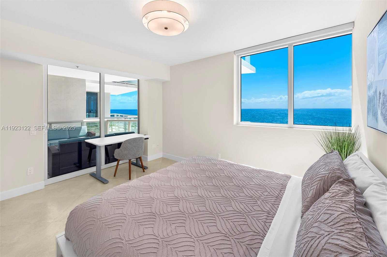 Small Image of 3801 COLLINS AVE #1602, Miami Beach Number 5