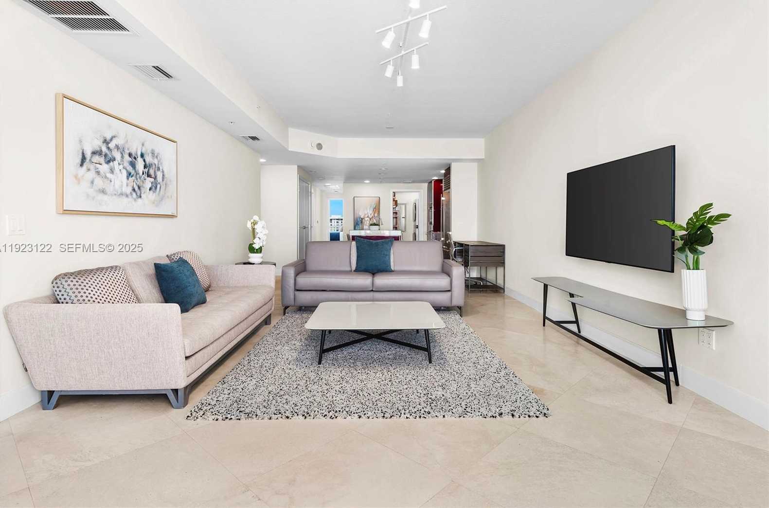Small Image of 3801 COLLINS AVE #1602, Miami Beach Number 8