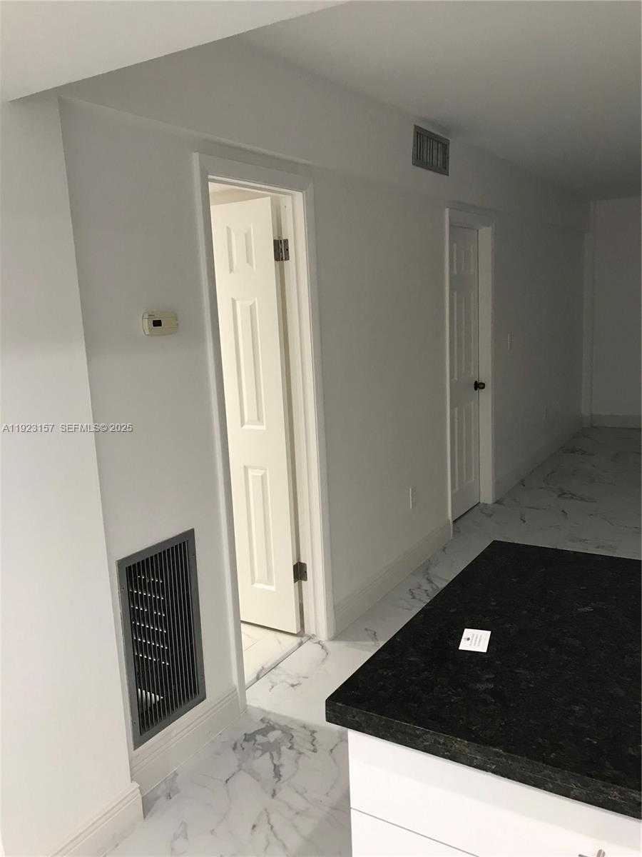 Small Image of 250 181ST DR #311, Sunny Isles Beach Number 14