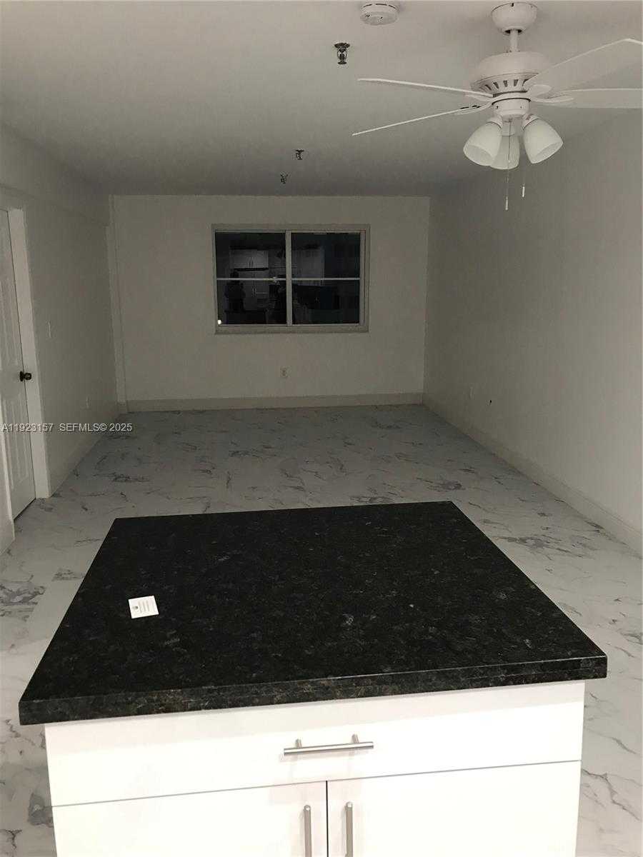 Small Image of 250 181ST DR #311, Sunny Isles Beach Number 15