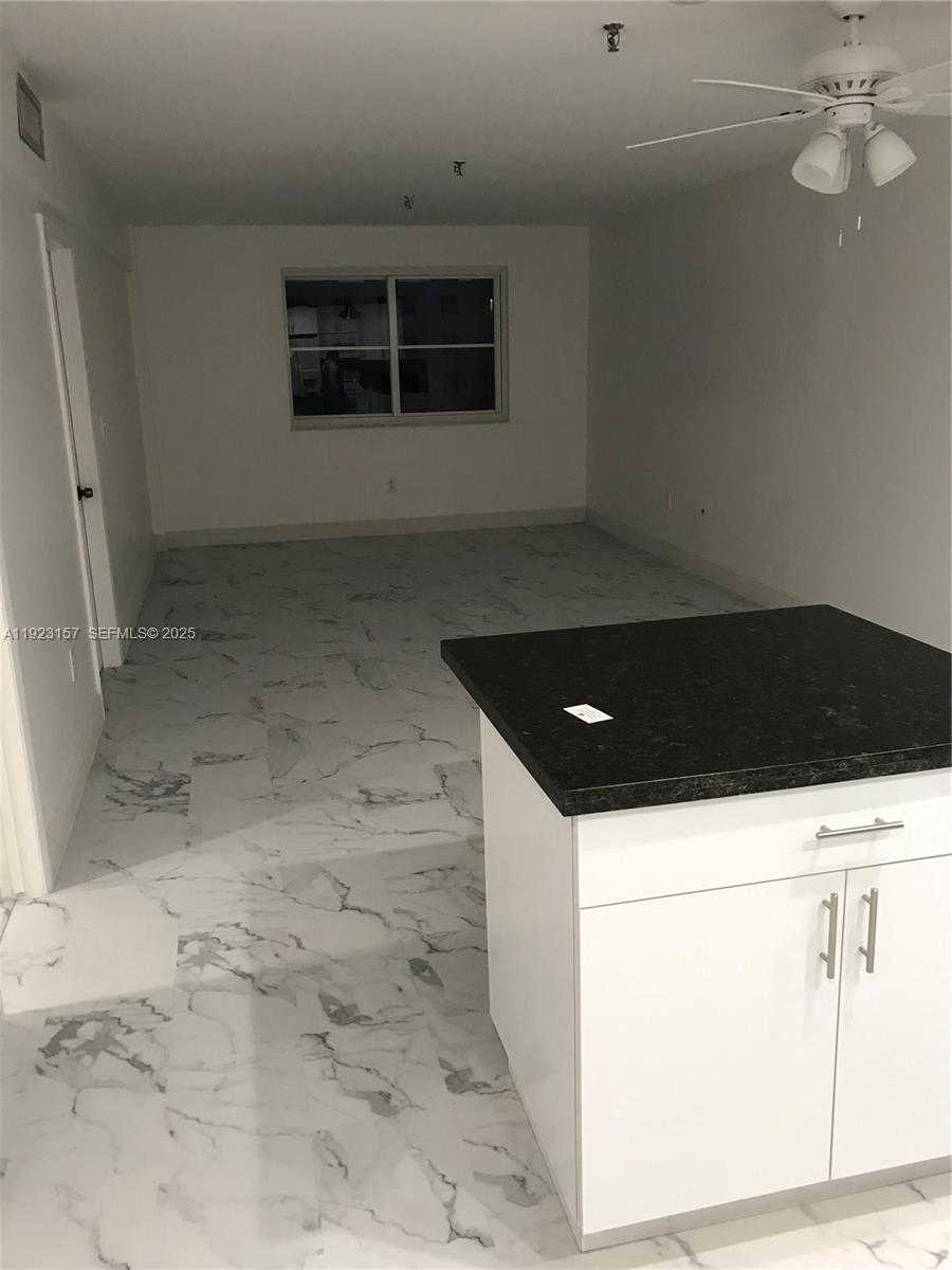 Small Image of 250 181ST DR #311, Sunny Isles Beach Number 7