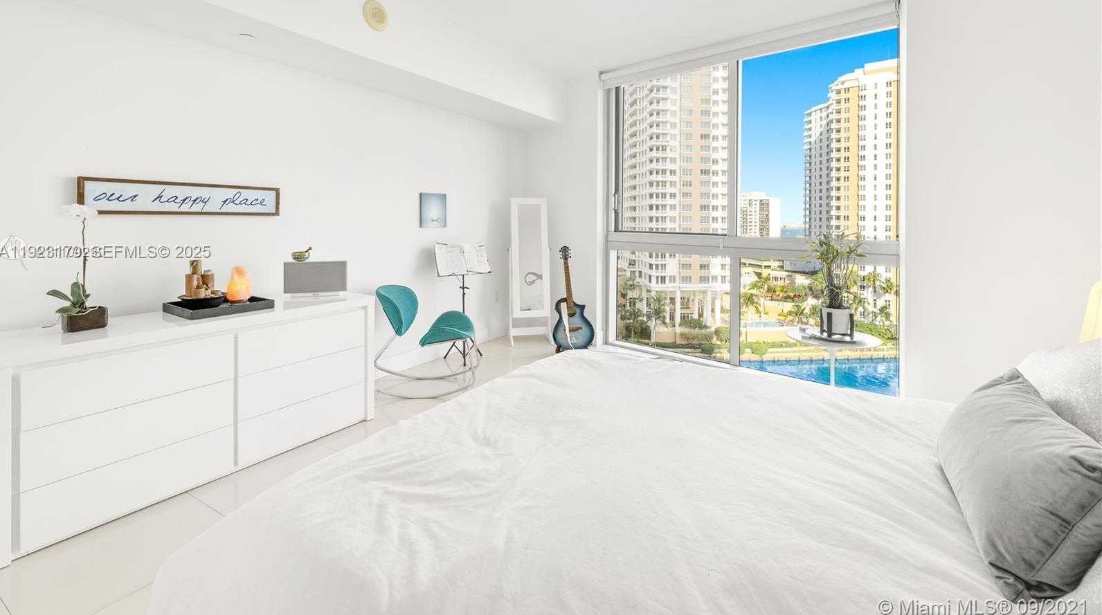 Small Image of 495 BRICKELL AVE #1002, Miami Number 5