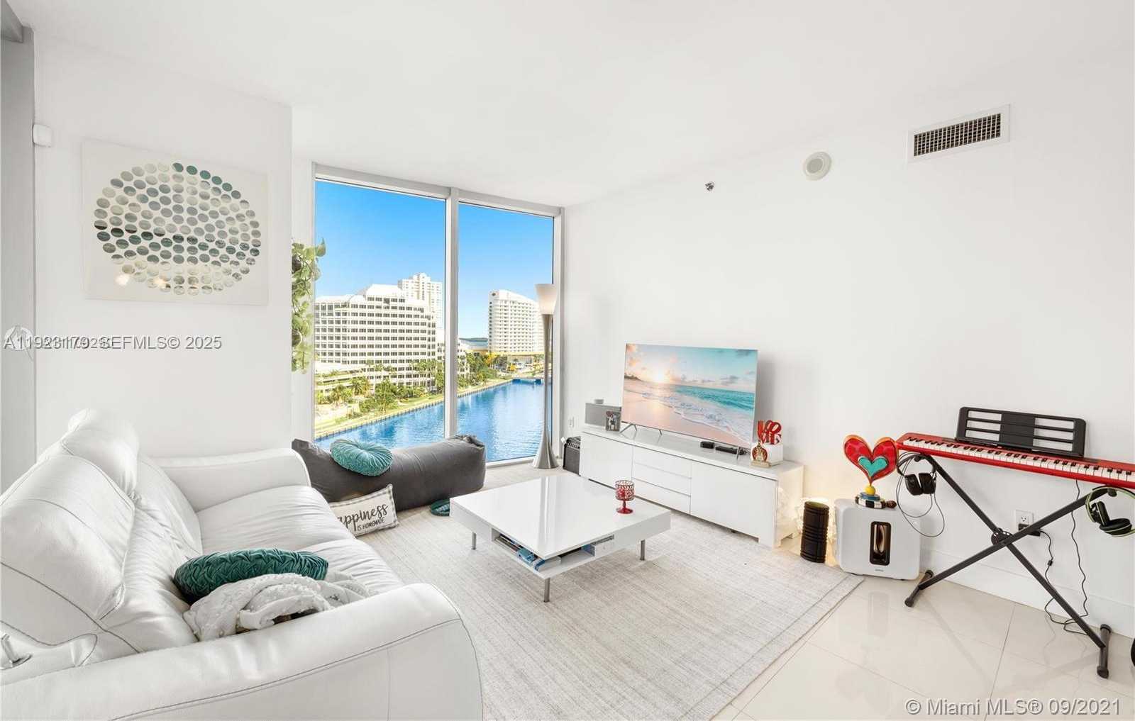Small Image of 495 BRICKELL AVE #1002, Miami Number 7