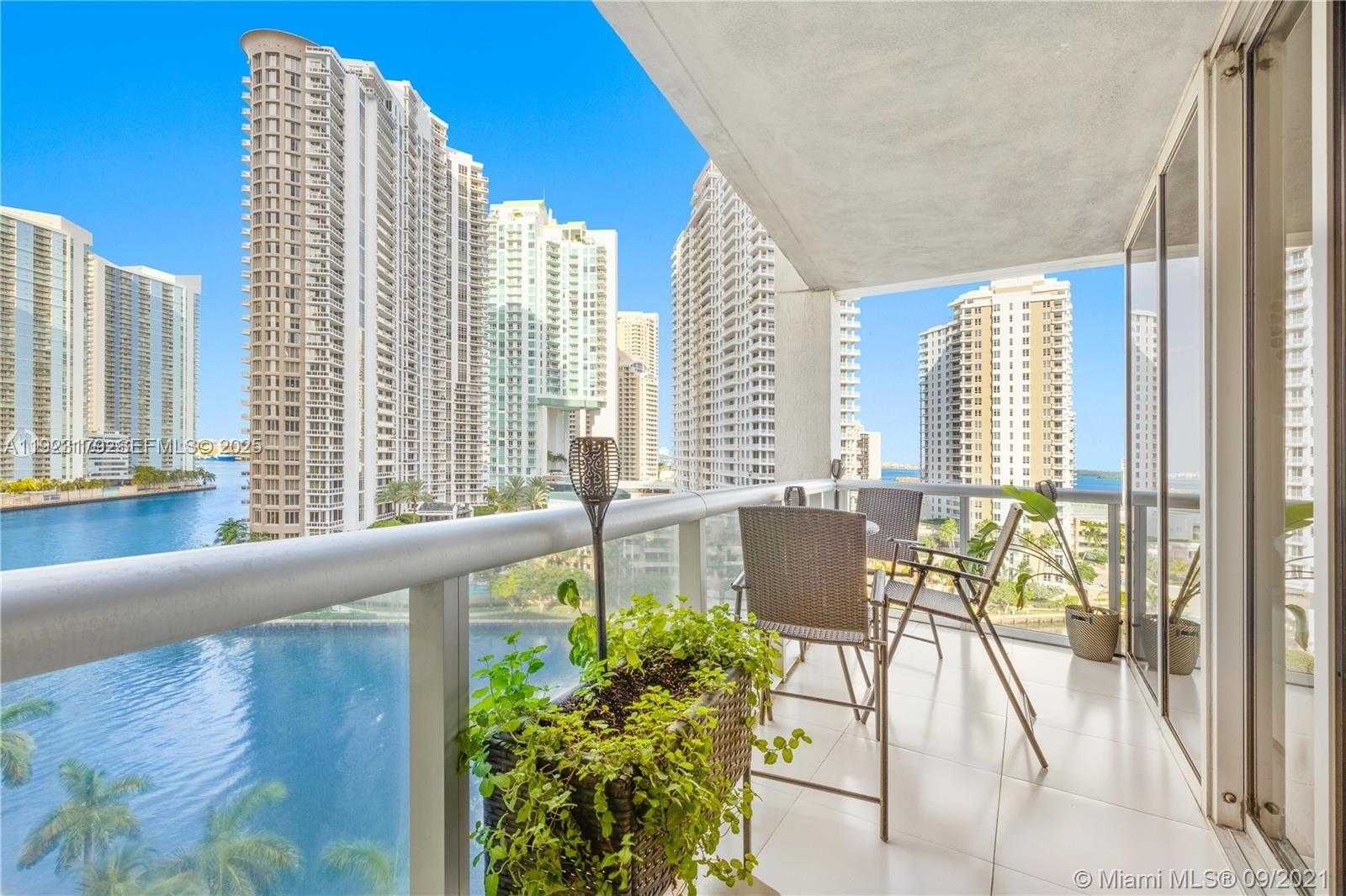 Small Image of 495 BRICKELL AVE #1002, Miami Number 8