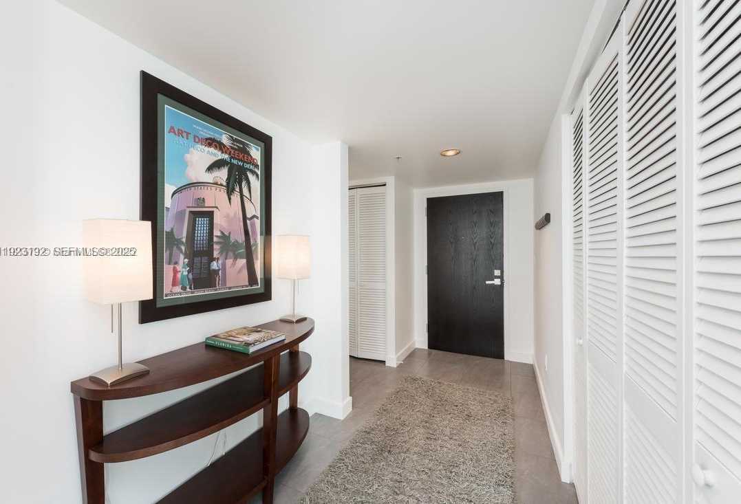 Small Image of 90 ALTON RD #1502, Miami Beach Number 5