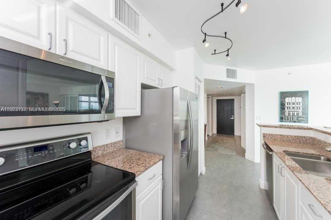 Small Image of 90 ALTON RD #1502, Miami Beach Number 9